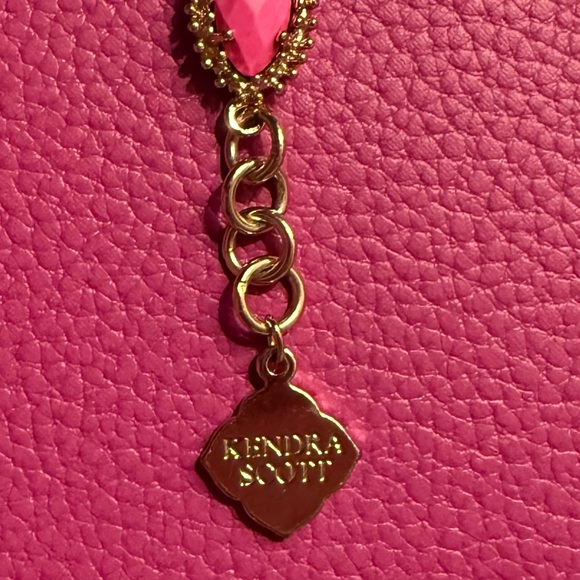 Kendra Scott Jana Magenta Bracelet GUC - Picture 5 of 14